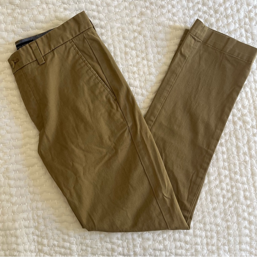 Banana Republic Men's Khaki Chinos